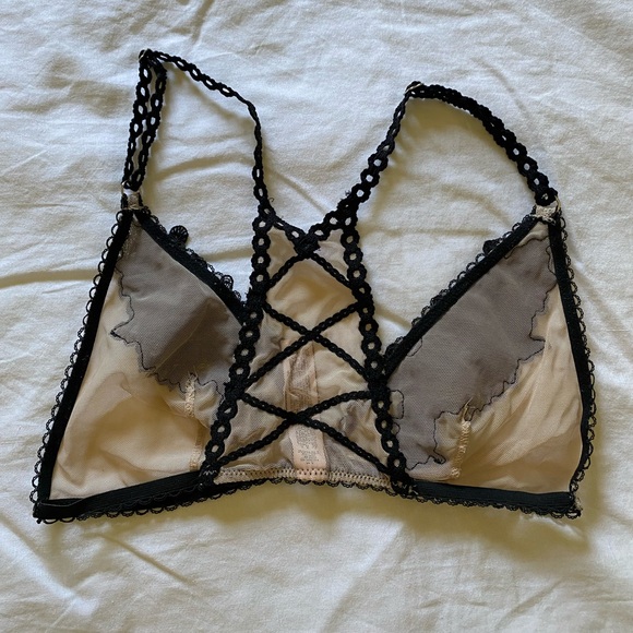 Victoria’s Secret Dream Angels Floral Appliqué Bralette - Picture 2 of 3